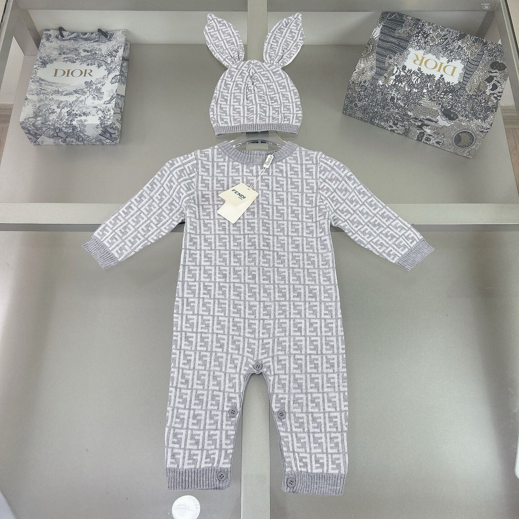 Baby grow blanket & hat bundle