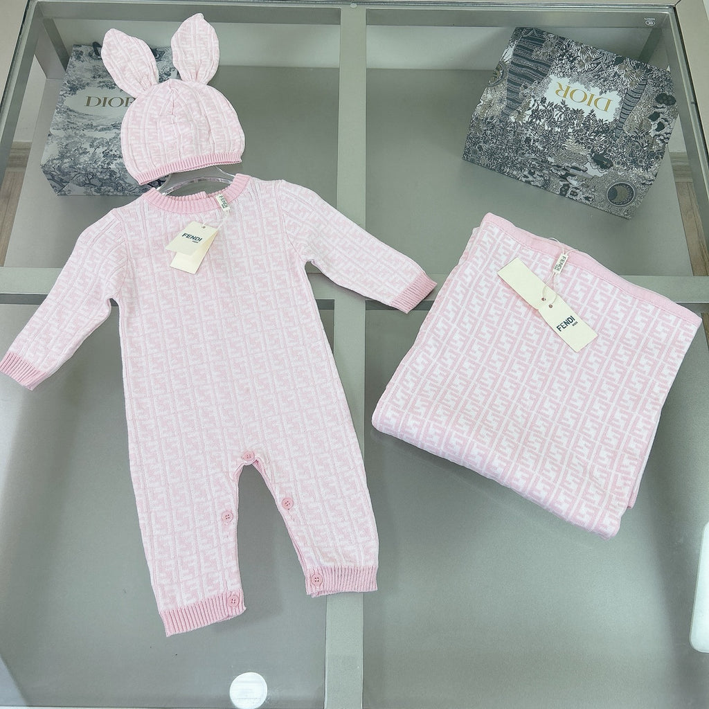 Baby grow blanket & hat bundle