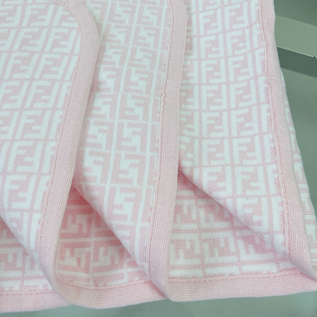 Baby grow blanket & hat bundle