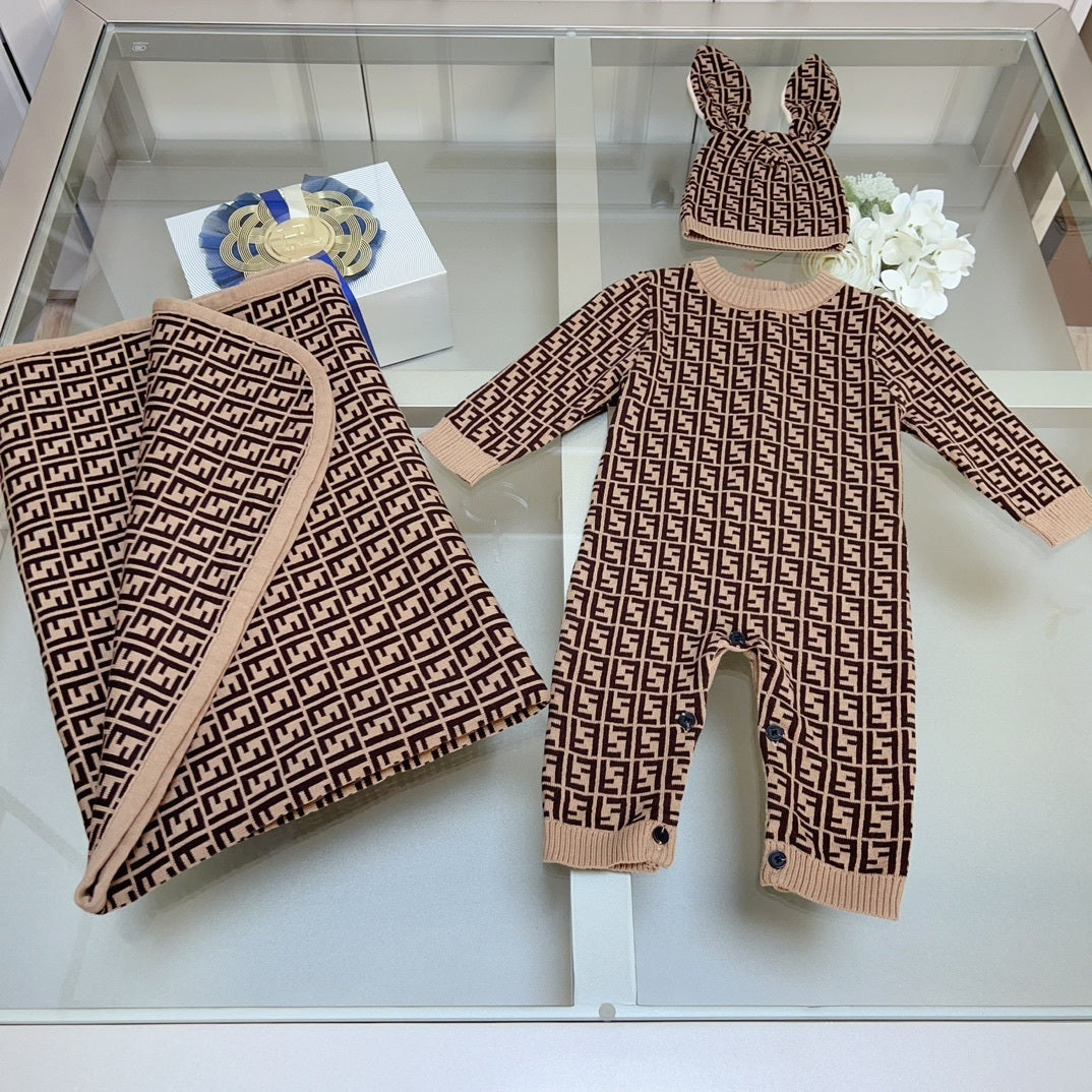 Baby grow blanket & hat bundle