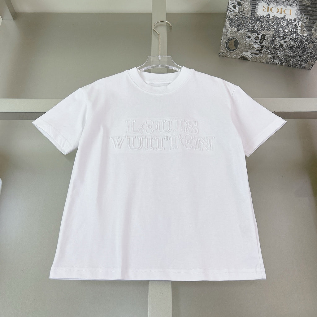 T-shirt and skirt set