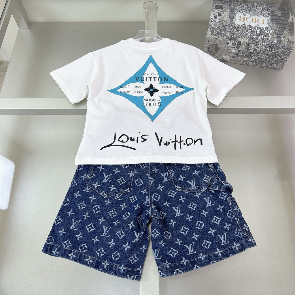 T-shirt and short set