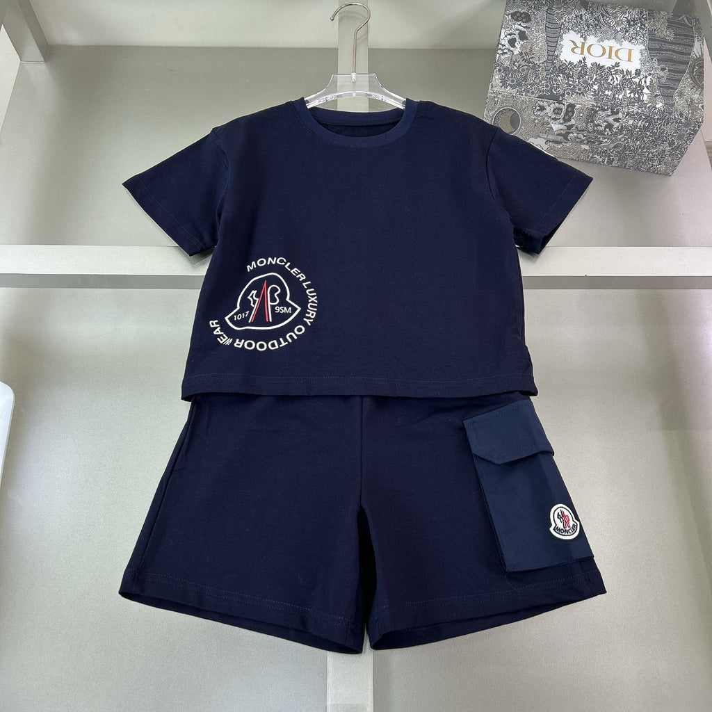 T-shirt and short set