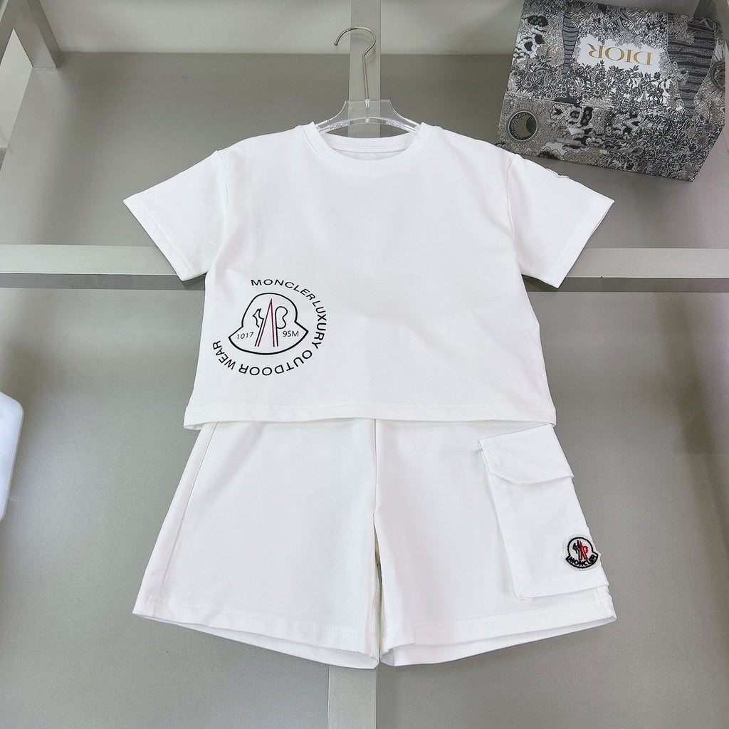 T-shirt and short set