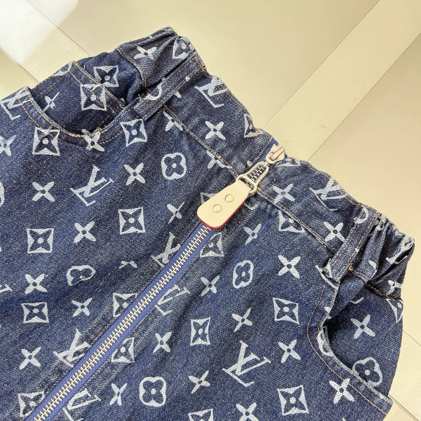 T-shirt and skirt set